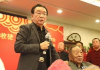 侯耀华批当今文艺圈低俗，称如果再这样下去，自己情愿放弃舞台