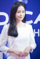 父亲是韩国通运董事长，韩国高等学府首尔大学毕业的美女学霸……