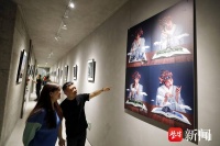 南京摄影师创意摄影展开幕