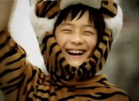 今日凌晨，韩媒报道了去世的消息，称19日晚8点10分……