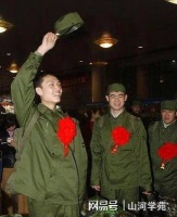 父 亲 的 那 一 声 叹 息