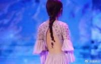 明星看不见的纹身大对比，胡歌的有创意，张柏芝的竟遍布全身