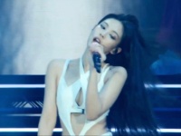 醉倒在妮姐出现的每一帧画面里