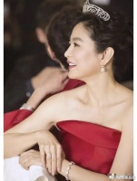 如果不是顶级富豪级别的男人还真伺候不起林青霞……