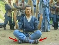 欺骗了我们整个童年的穿帮照片，却个个成为经典，导演你真牛