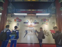 北京大观园举办风筝艺术展 为游客奉上假期文化大餐