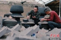 甘肃岷县百年铜铝铸造“守艺人”：心灵之作让铜不再是冰冷金属