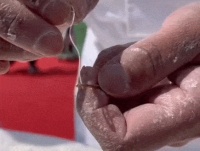 新华网评：为身边的“民间高手”喝彩