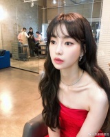 妍珍啊，你是唯一一个整容痕迹明显却很美的人 妍珍呐……