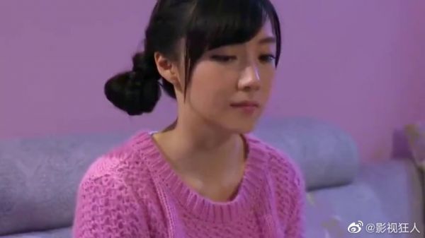 离婚丈夫回家拿行李,夫妻依依不舍,怎料男人还是没忍住!