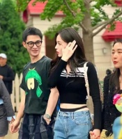 古力娜扎回应内裤外穿：“不觉得穿得有问题”，引起网友热议