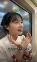 美女幼师挖呀挖呀爆火网络，嘉年华刷到流泪，堪比当年章泽天