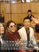 秦祥林和吕良伟握手后 绕过向华强直接和谢贤拥抱……