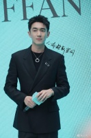 南京活动现场林更新高清大图直出，原来网友说他本人更帅是真的