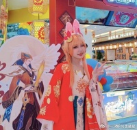 这样的小姐姐也太好看了，真像仙女一样