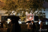 上海博物馆首次24小时“营业” 现象级大展“从波提切利到梵高”今夜火爆收官