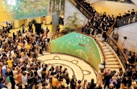 上海：历时3个多月的首个收费展“从波提切利到梵高”创下超42万人次参观纪录