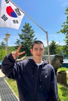 韩星朴珍荣正式入伍服兵役 剃平头晒照告别粉丝
