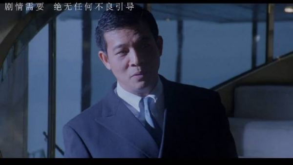渣男一个月之内霍霍70多名女性,把女人绑在木桩上无尽蹂躏,影视