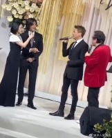 王力宏和陶喆现身婚礼！网友调侃：一个疑似出轨，一个确认出轨