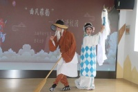 重庆大学师生把川剧送进上海中小学 小朋友：“想学！”