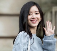 香港百亿女富婆，家住270米的空中复式豪宅，家里还都是丈夫做饭