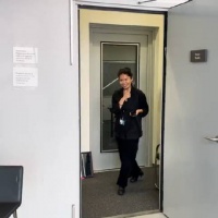 纽时晒出为美国兢兢业业工作的亚裔女性照片……