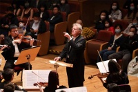 上海交响舞台重迎国际指挥，苏丹特与上海爱乐完成三年之约