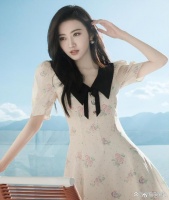 景甜10年前旧照曝光，比现在更漂亮，她真不是靠整容吃饭的女星