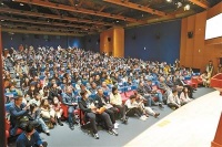 时光机里的丽娃河