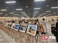 永州市职工书画摄影展再掀观展热潮