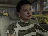 渣男妈妈用尽手段，人前一套背后一套！