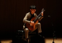 23岁的身体住着一颗老灵魂，匡俊宏的古典吉他之旅