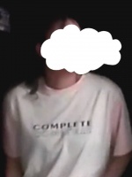 男子被女友怀疑出轨竟从12楼跳下：“我每月要挣2万，只睡3小时，真没出轨”