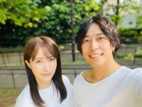 日本演员佐野岳宣布与女友结婚 两人交往七年
