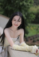 让人心动的盛世美颜，颜值与实力兼备，展现多元化时尚