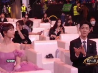 杀进娱乐圈之拿下顶流女朋友