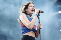 杜阿·丽帕官宣新恋情 前男友安瓦尔发文杀了他