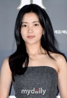 金泰梨就无偿招募翻译道歉 称自己考虑不周