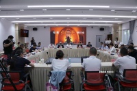 《傍晚向日葵》研讨会召开 曹久平称导演比张艺谋幸运