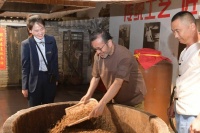 中国艺术研究院原院长连辑一行来汾酒考察调研