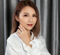 恭喜！香港知名女星宣布未婚先孕，与前夫离婚不到一年迎新恋情