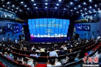 “大师对话”迎十周年庆 原创主题歌《我们一起飞》首发