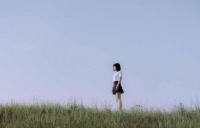 一个人最大的愚蠢，就是指望别人理解