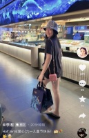 王诗龄放假回国过六一！和李湘出入高端会所，浑身奢侈品变网红风