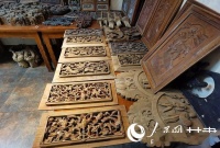 ＂让文物活起来＂ 甘肃民间收藏人马丑子坚守理想三十年