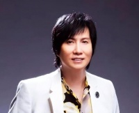 31岁在春晚一炮而红，观众都以为他隐退了，其实已经去世10年了