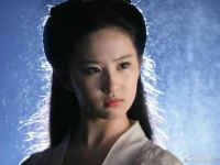 看了这些照片，终于相信神仙姐姐刘亦菲也不是360°无死角美女啦