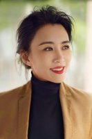 国家一级演员马丽：一毕业就结婚，与丈夫恩爱30余年生子，如今幸福美满让人羡慕