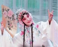 张冉昆曲艺术专场绽放申城戏曲舞台